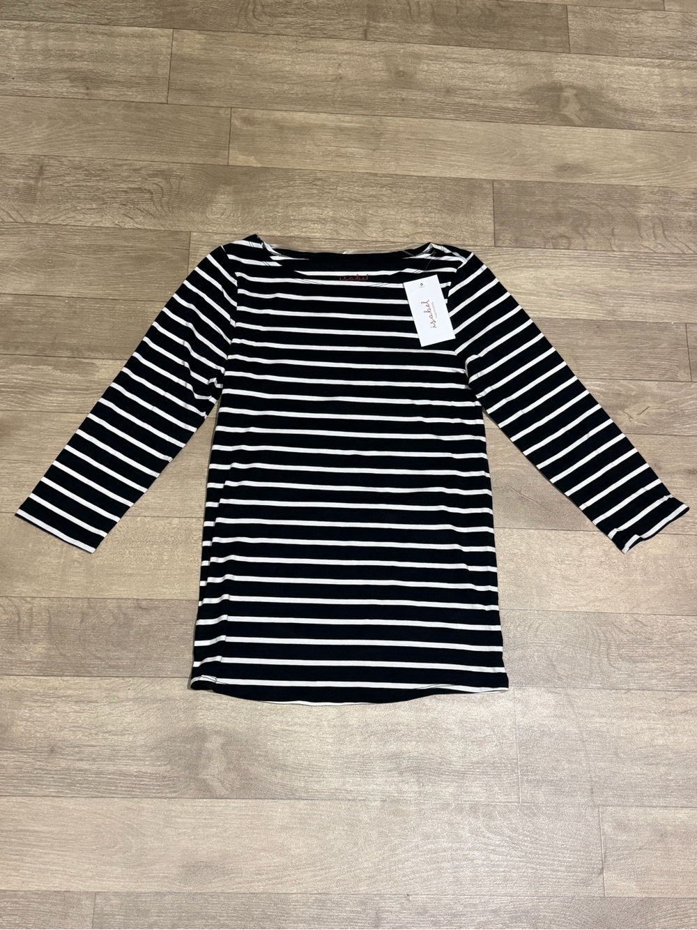 Isabel Maternity by Ingrid & Isabel 3/4 Sleeve Boatneck Maternity T-Shirt Size M - Picture 2 of 9